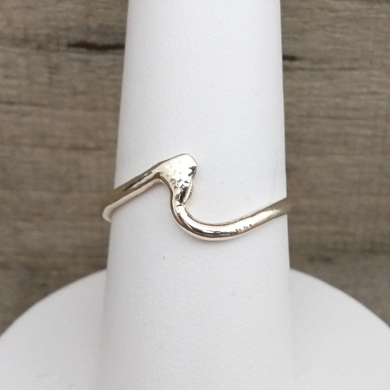 Cheap wave clearance ring